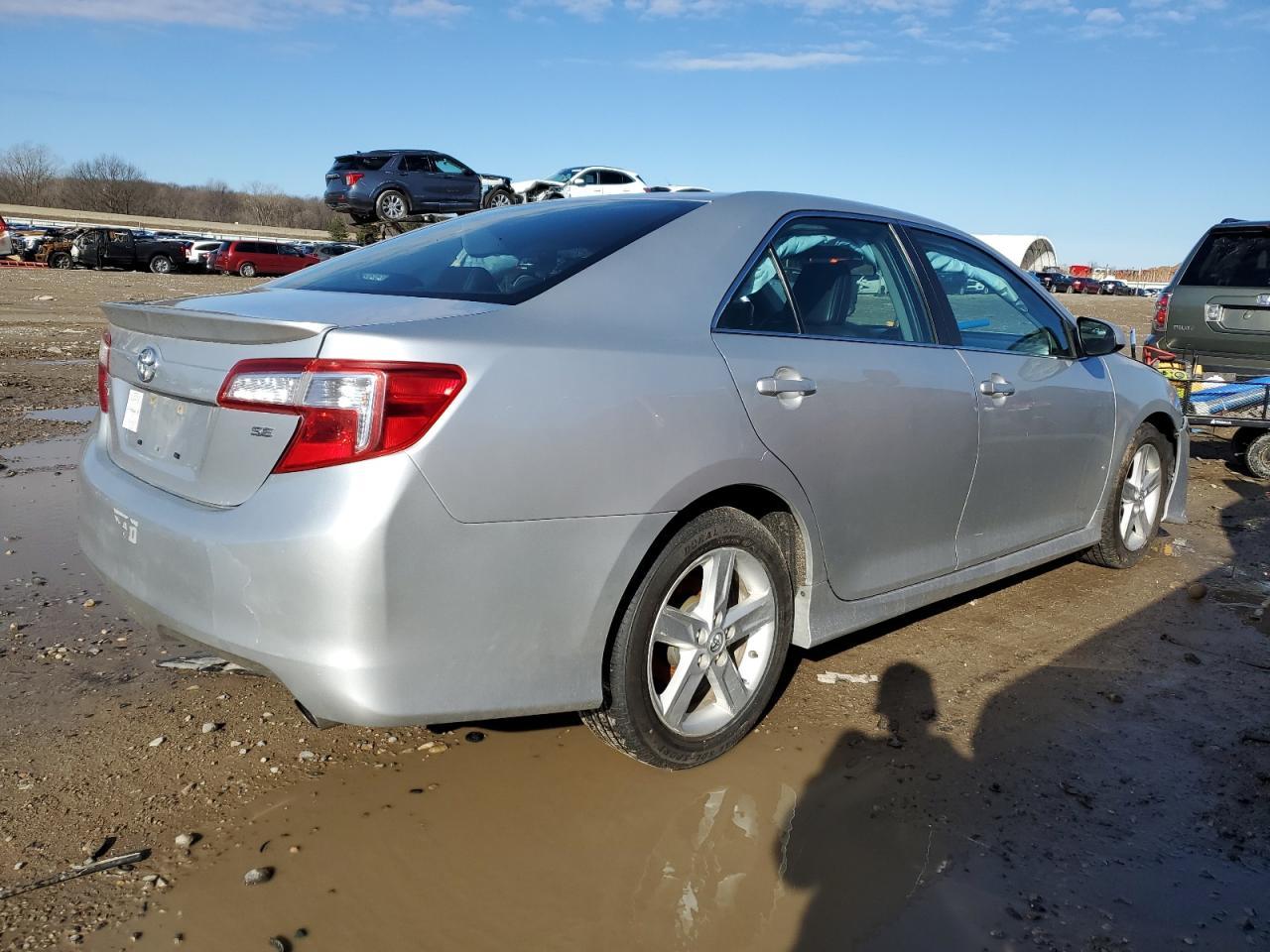 2013 TOYOTA CAMRY L - Image 3