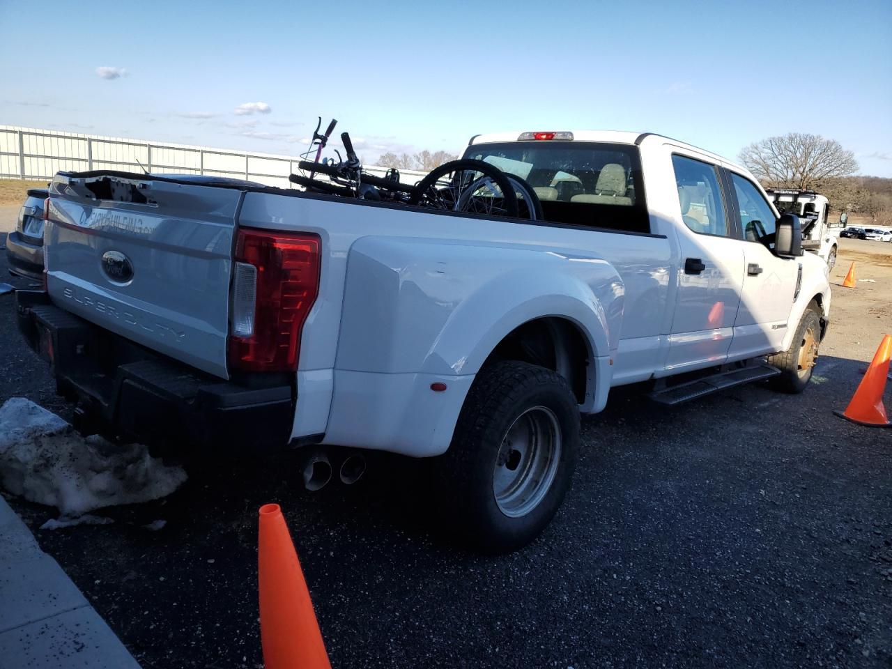2017 FORD F350 SUPER - Image 3