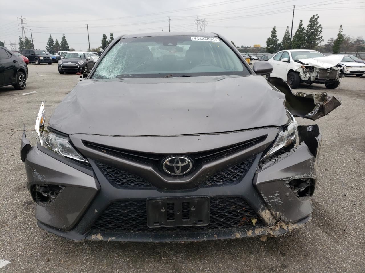 2018 TOYOTA CAMRY L - Фото 5