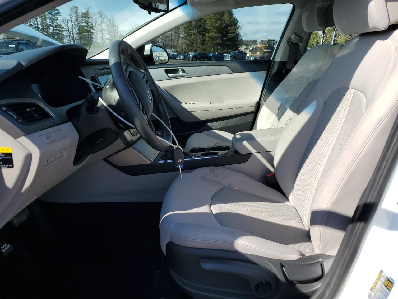 2017 HYUNDAI SONATA SE - Фото 7