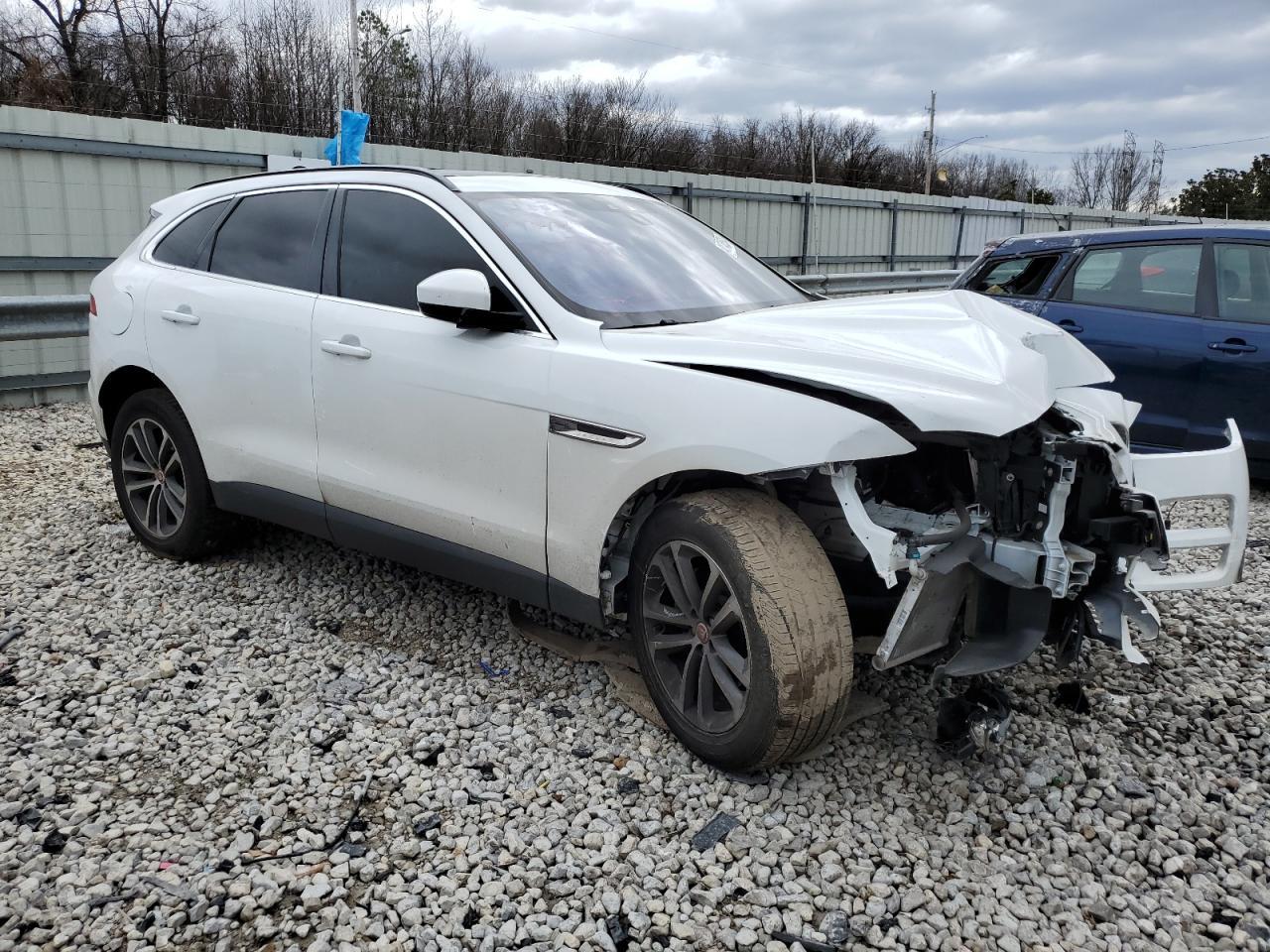 2019 JAGUAR F-PACE PRE - Image 4