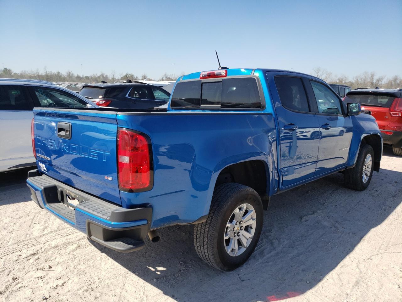 2022 CHEVROLET COLORADO L - Image 3