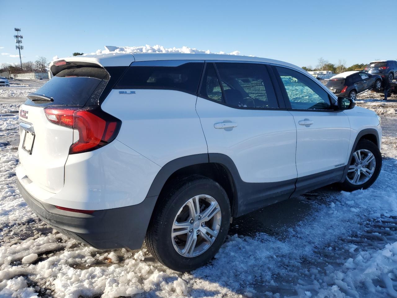 2018 GMC TERRAIN SL - Image 3