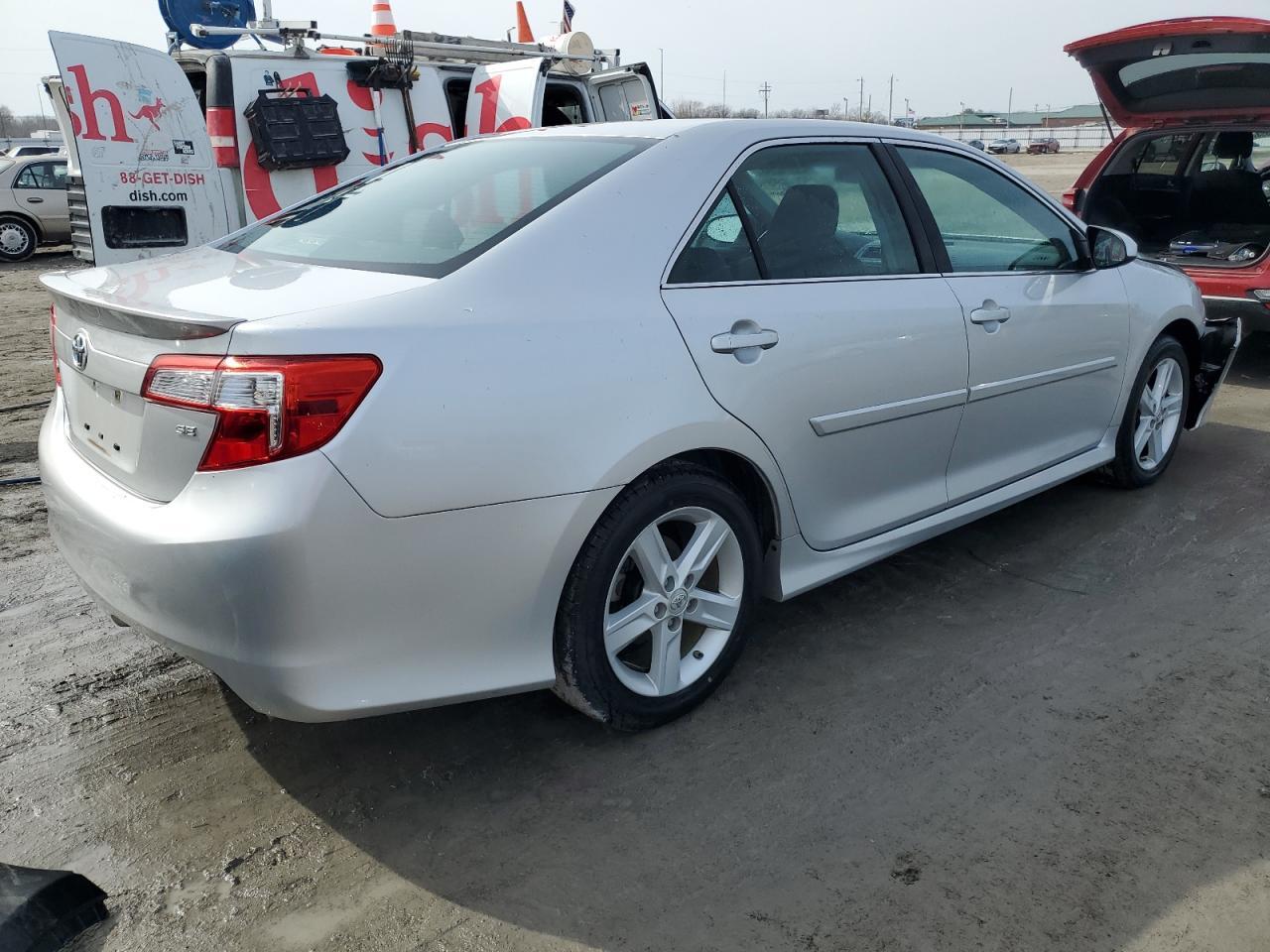 2012 TOYOTA CAMRY BASE - Фото 3