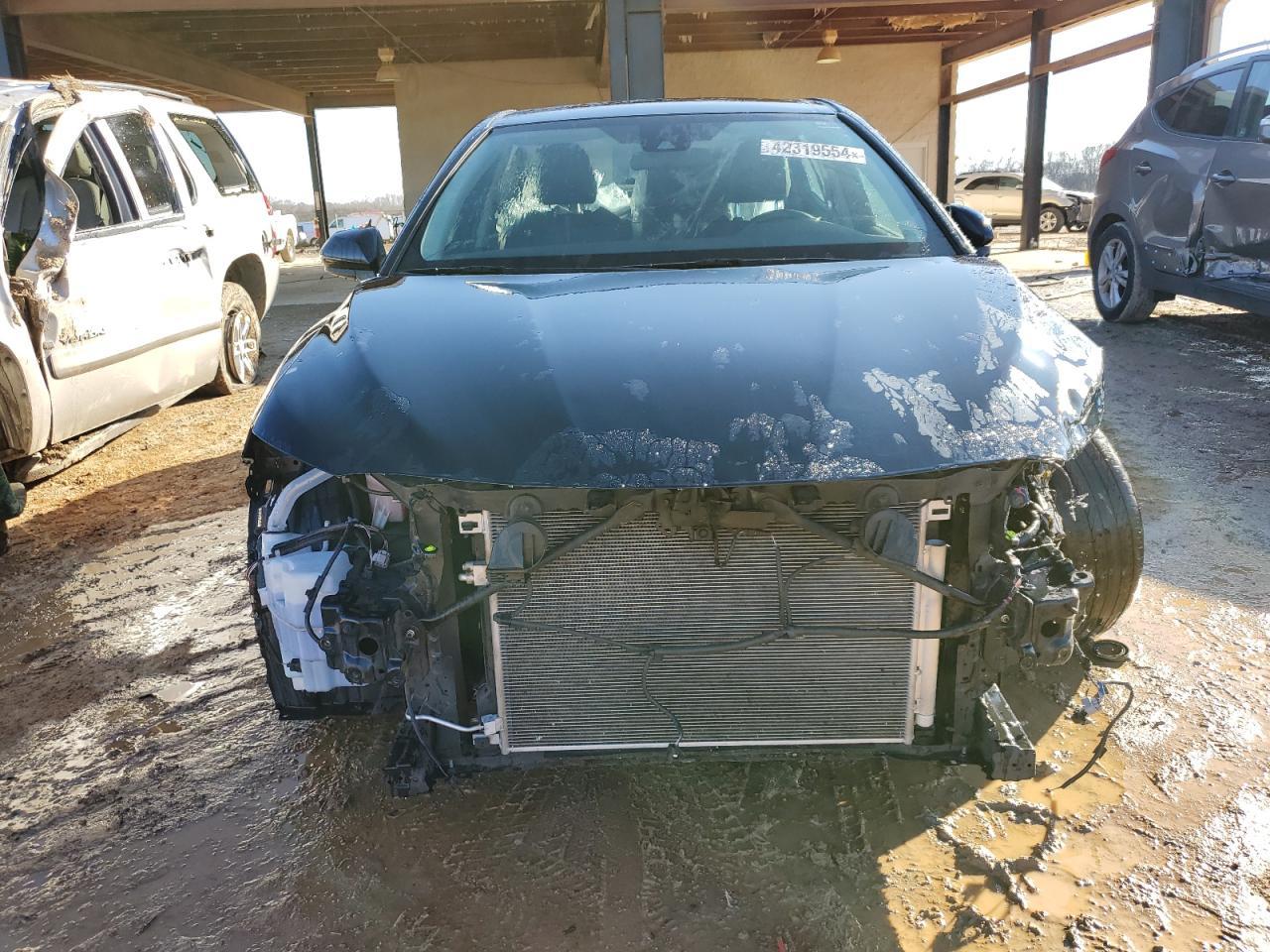 2019 TOYOTA CAMRY L - Image 5