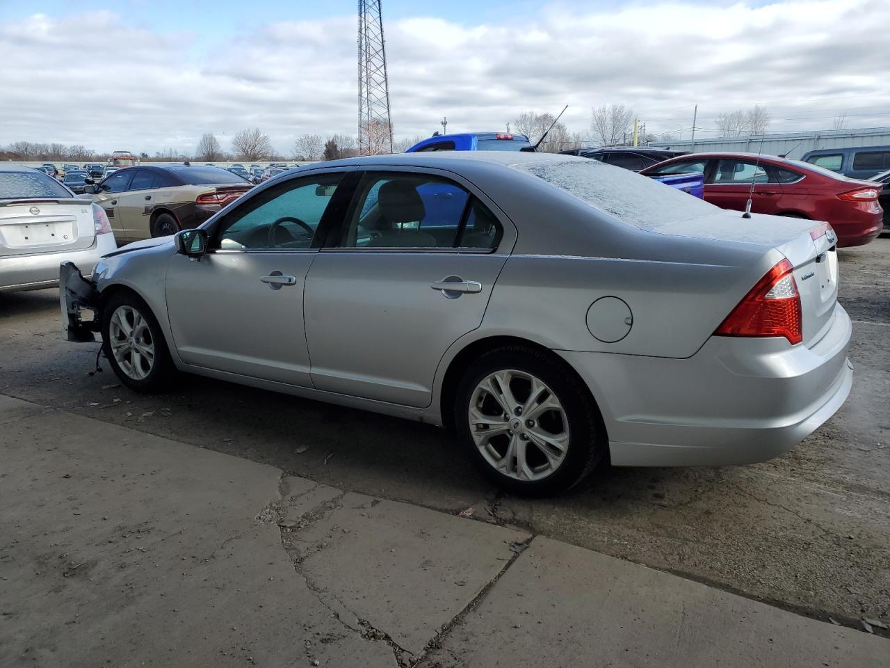 2012 FORD FUSION SE - Image 2