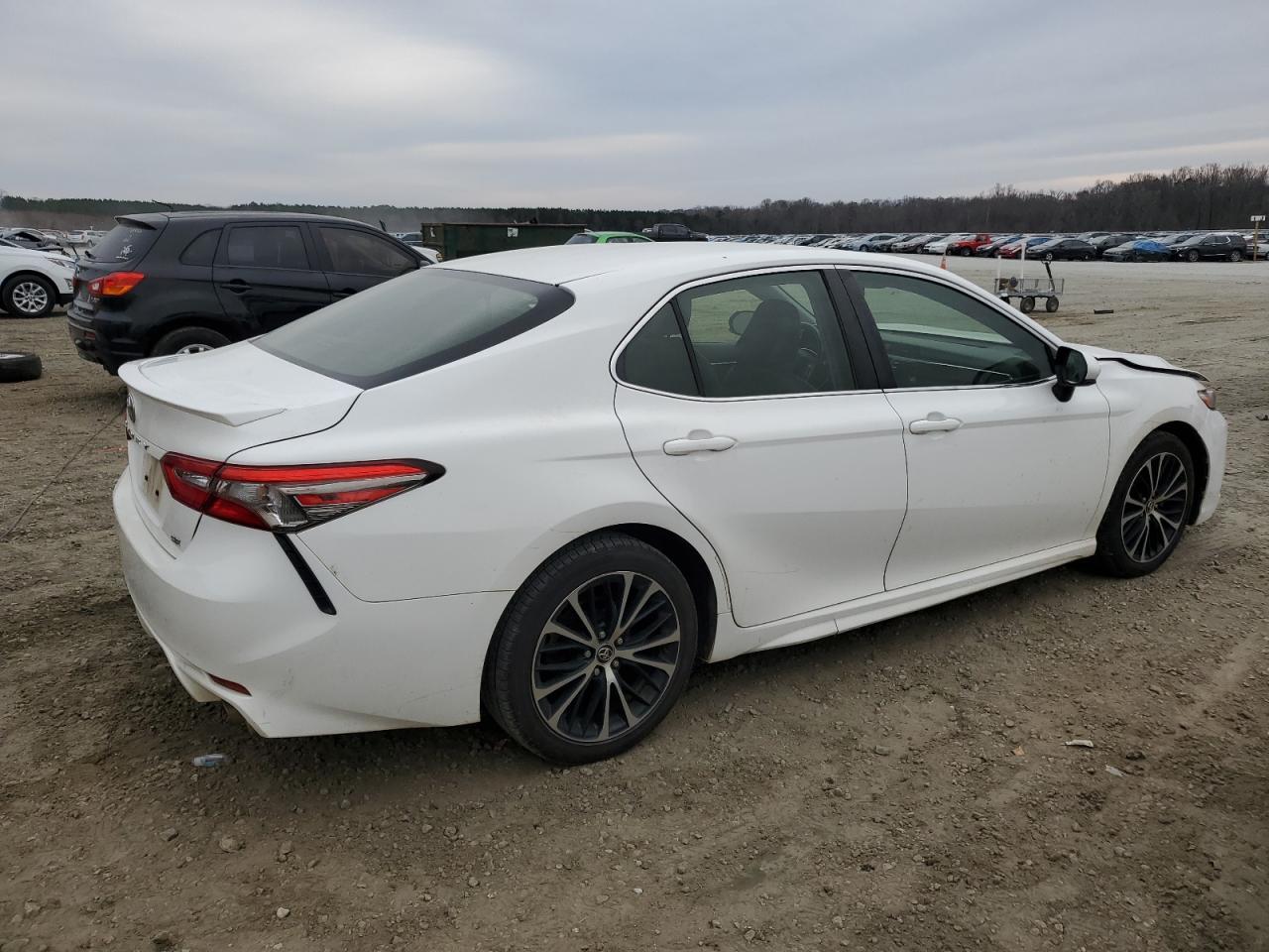 2018 TOYOTA CAMRY L - Image 3