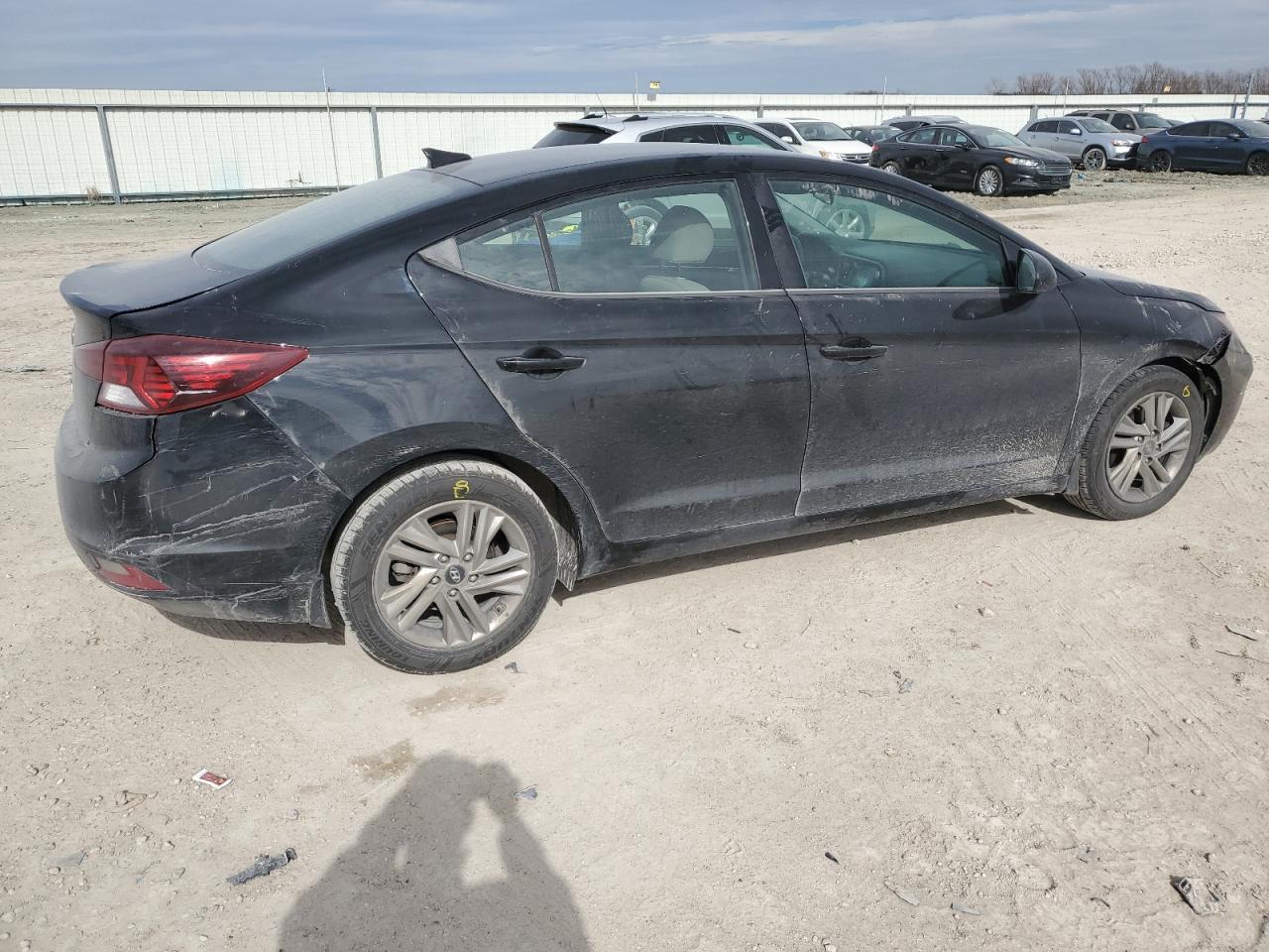 2019 HYUNDAI ELANTRA SE - Фото 3