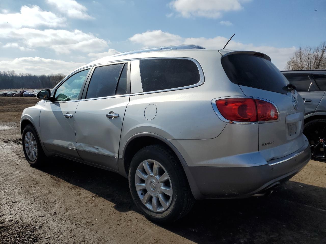 2011 BUICK ENCLAVE CX - Image 2