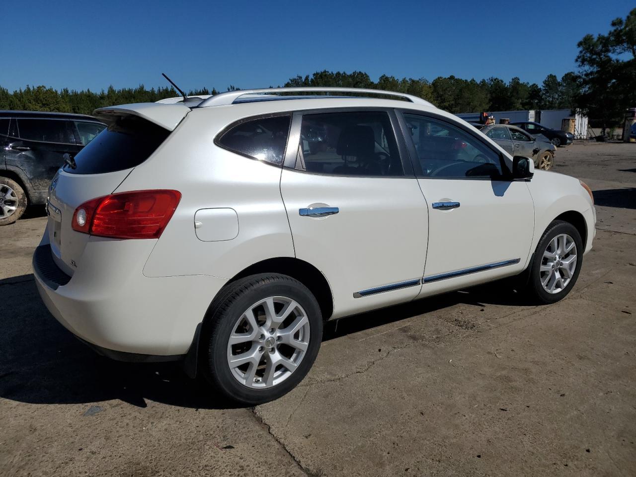 2013 NISSAN ROGUE S - Image 3