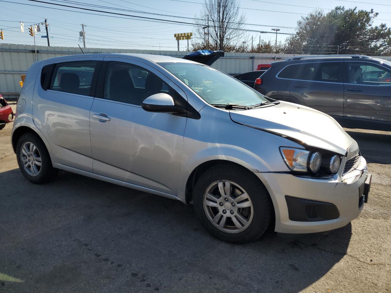 2016 CHEVROLET SONIC LT - Image 4