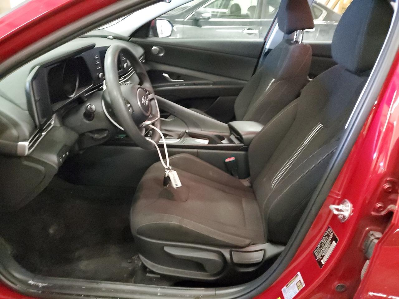 2022 HYUNDAI ELANTRA SE - Фото 7