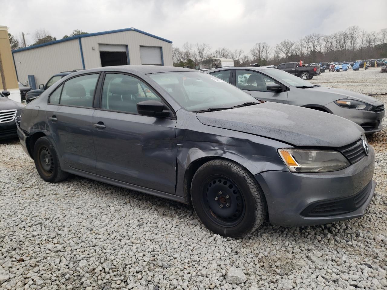 2013 VOLKSWAGEN JETTA BASE - Image 4