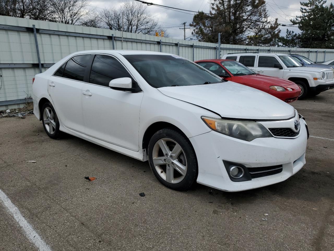 2013 TOYOTA CAMRY L - Image 4