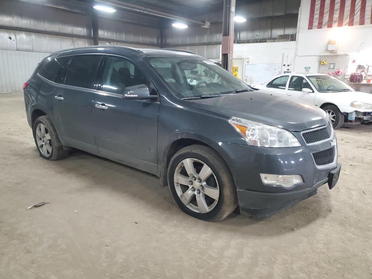 2012 CHEVROLET TRAVERSE L - Image 4