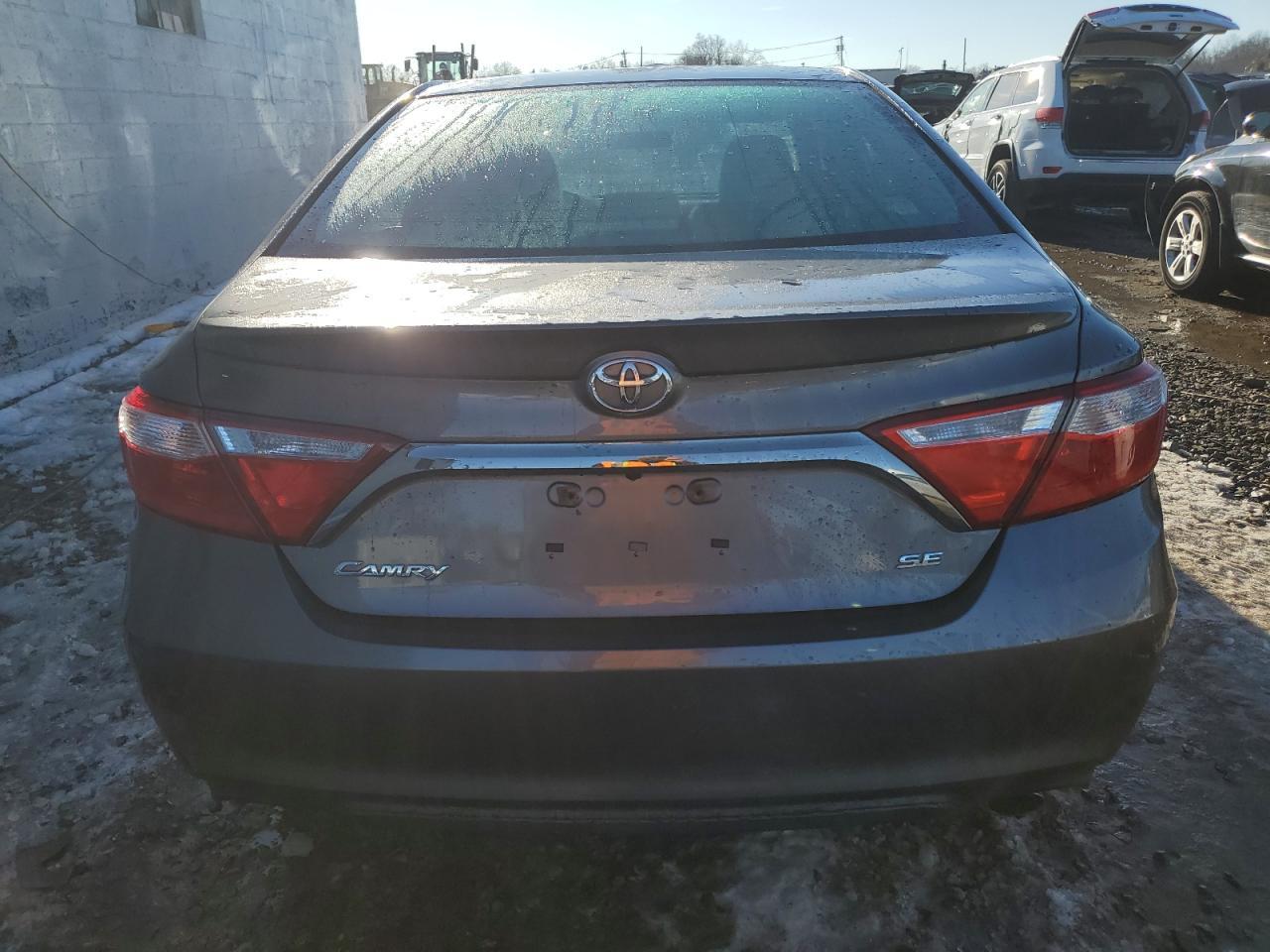2016 TOYOTA CAMRY LE - Image 6