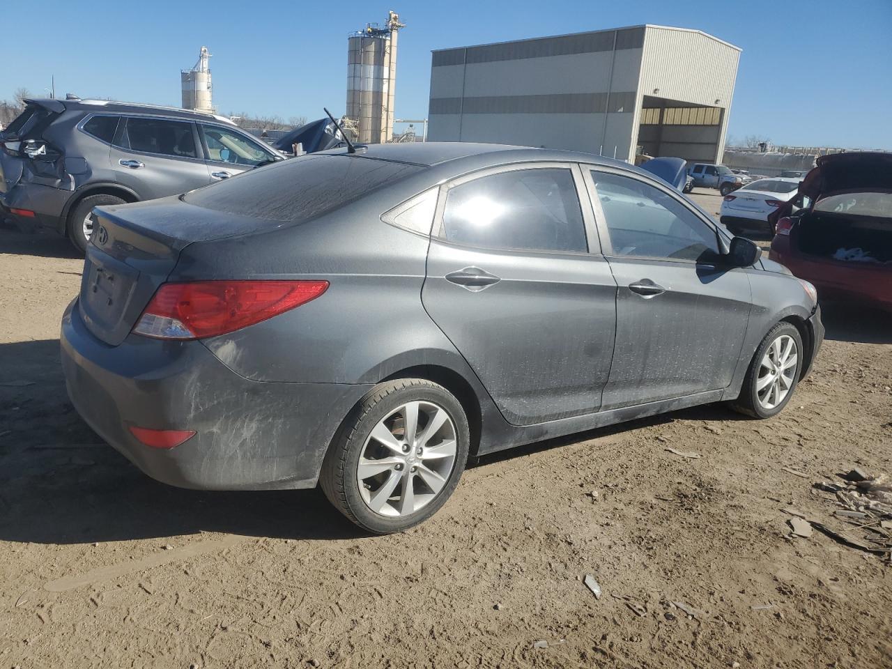 2012 HYUNDAI ACCENT GLS - Image 3