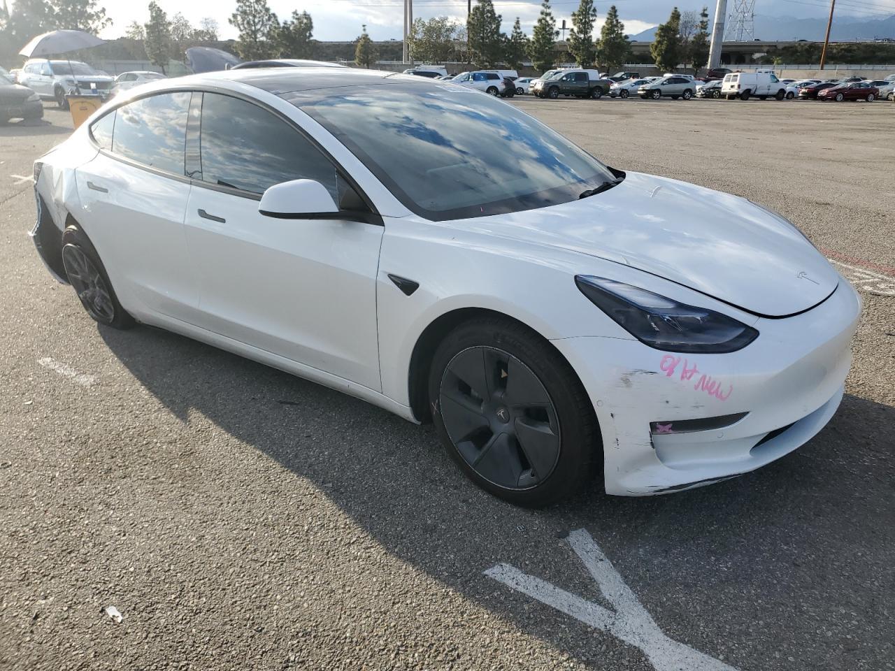 2022 TESLA MODEL 3 - Image 4