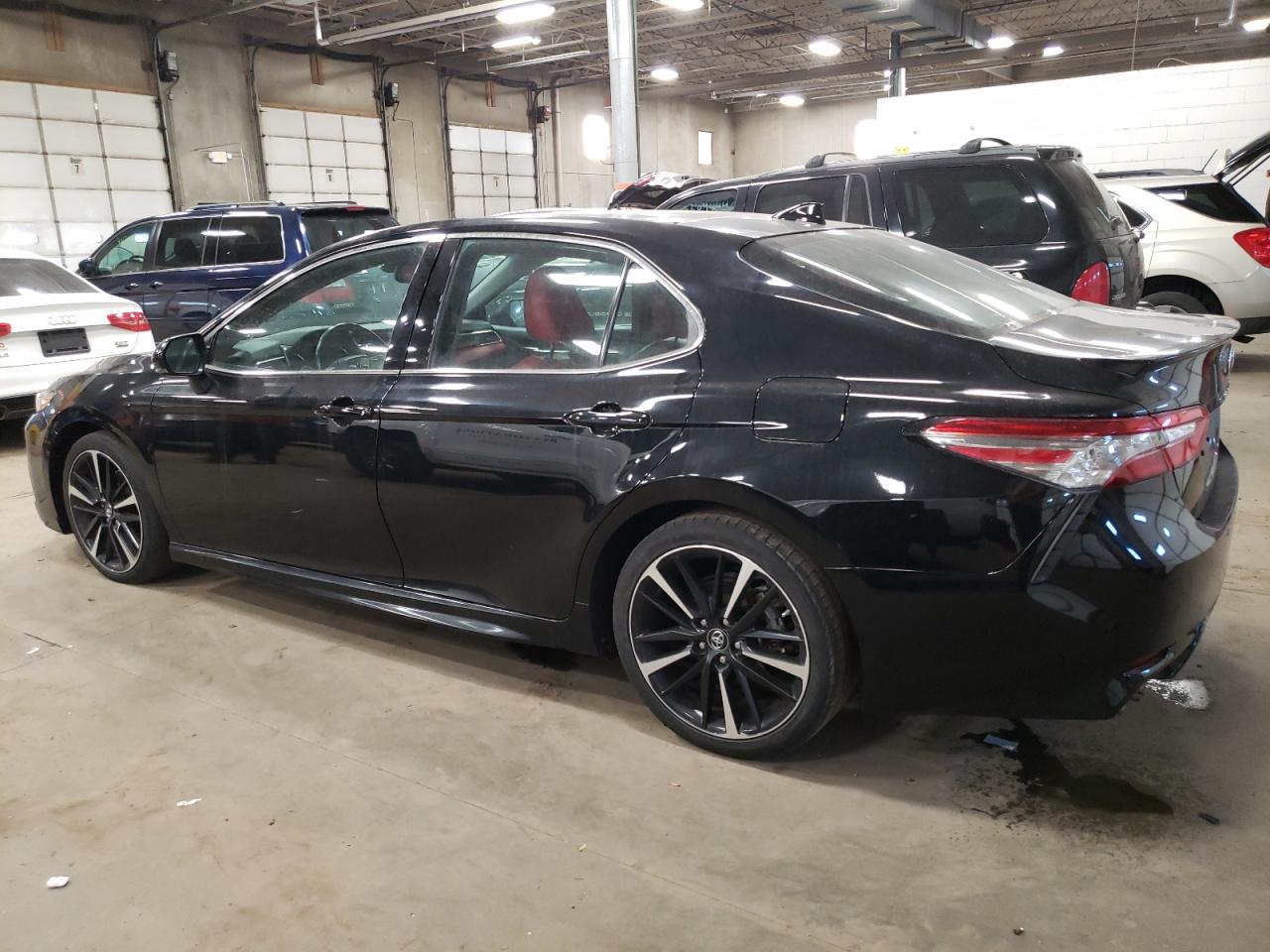 2018 TOYOTA CAMRY XSE - Фото 2