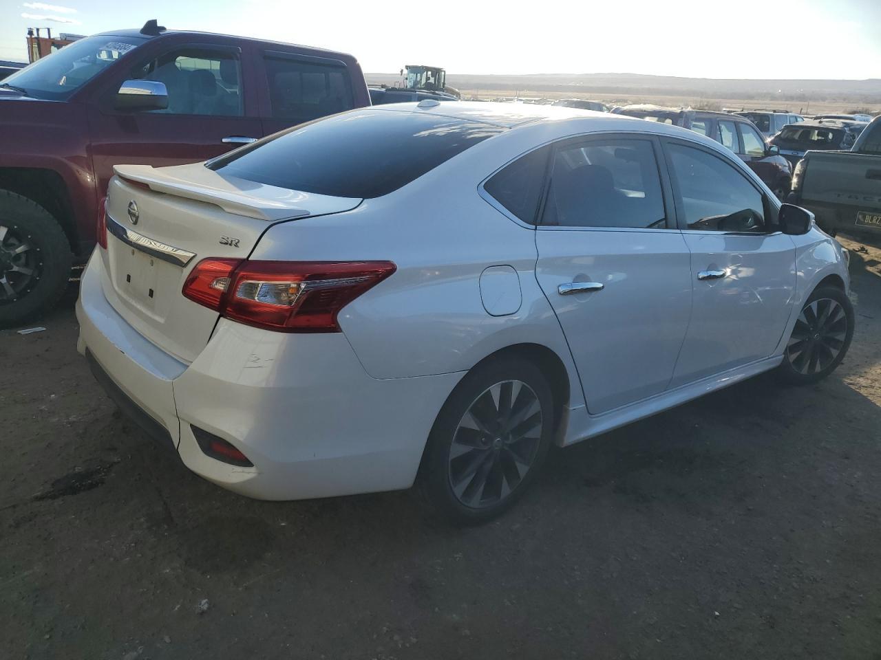 2018 NISSAN SENTRA S - Фото 3