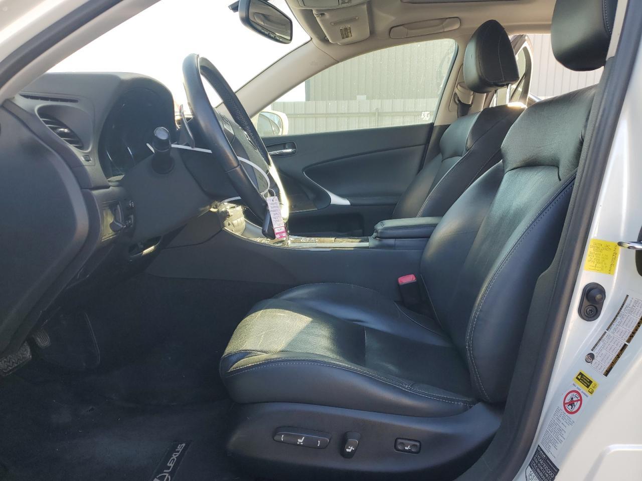 2011 LEXUS IS 250 - Фото 7