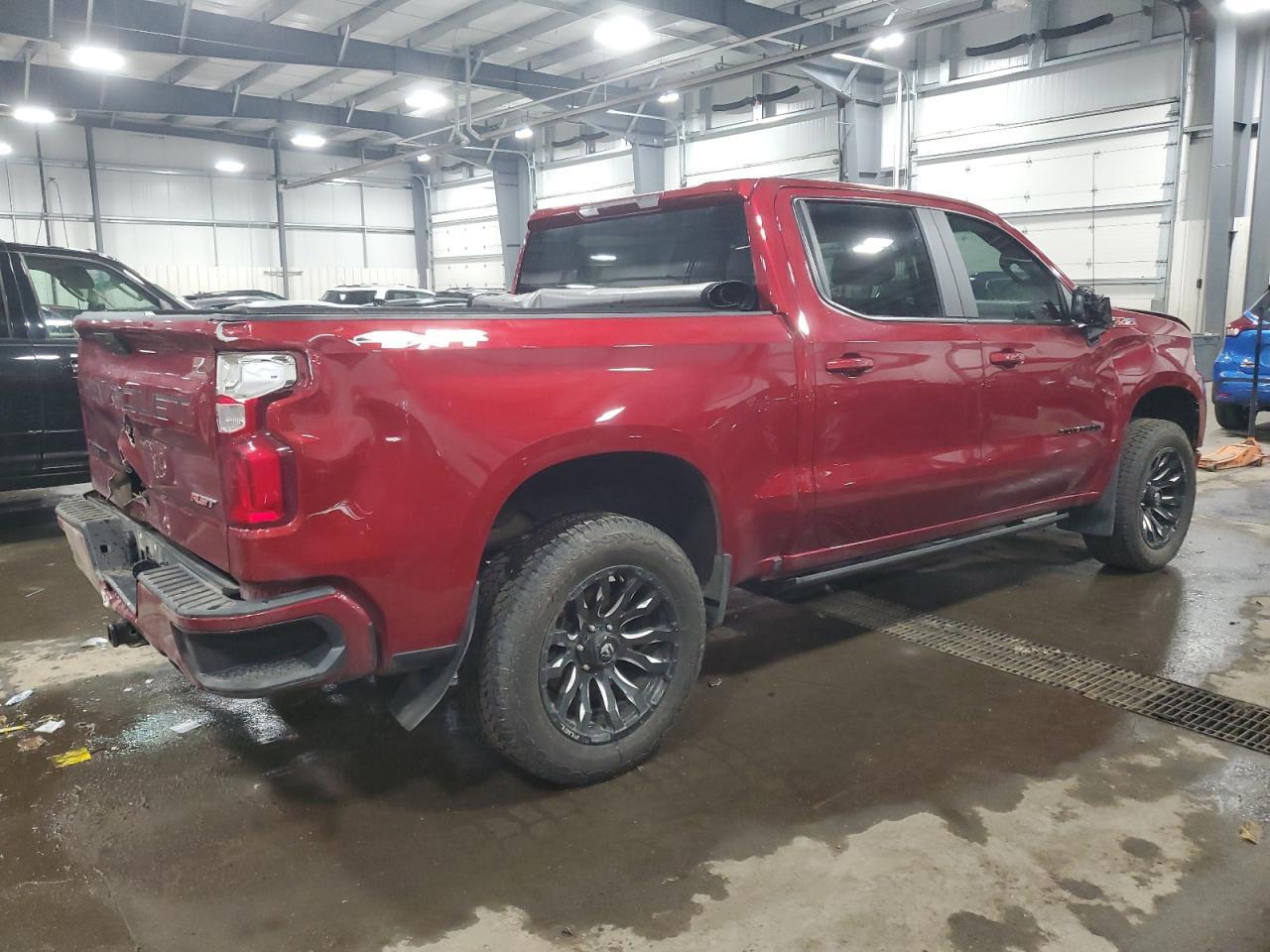 2021 CHEVROLET SILVERADO - Фото 3