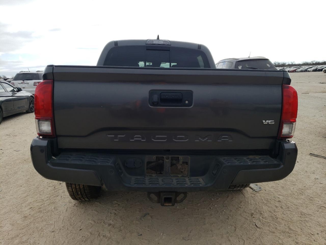 2019 TOYOTA TACOMA DOU - Фото 6