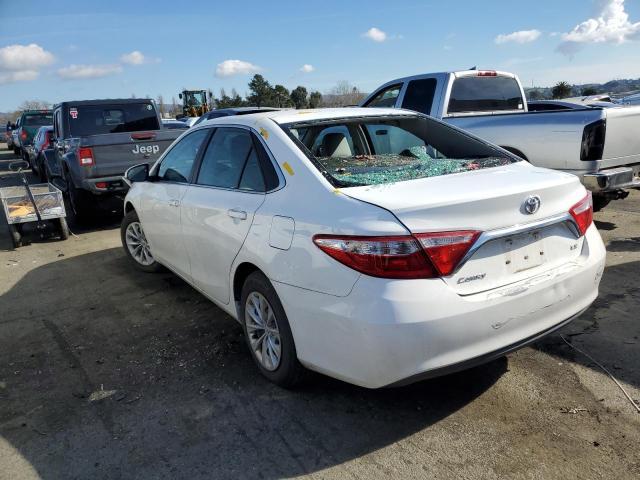 2016 Toyota Camry Le - Фото 2