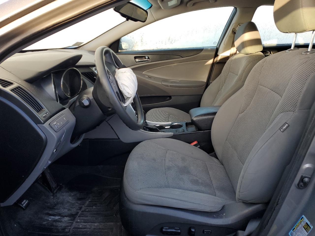 2013 HYUNDAI SONATA GLS - Image 7