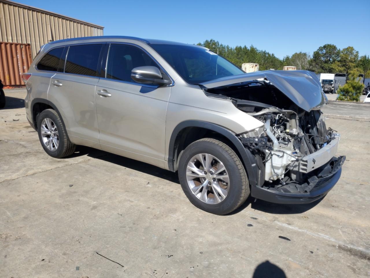 2015 TOYOTA HIGHLANDER - Image 4