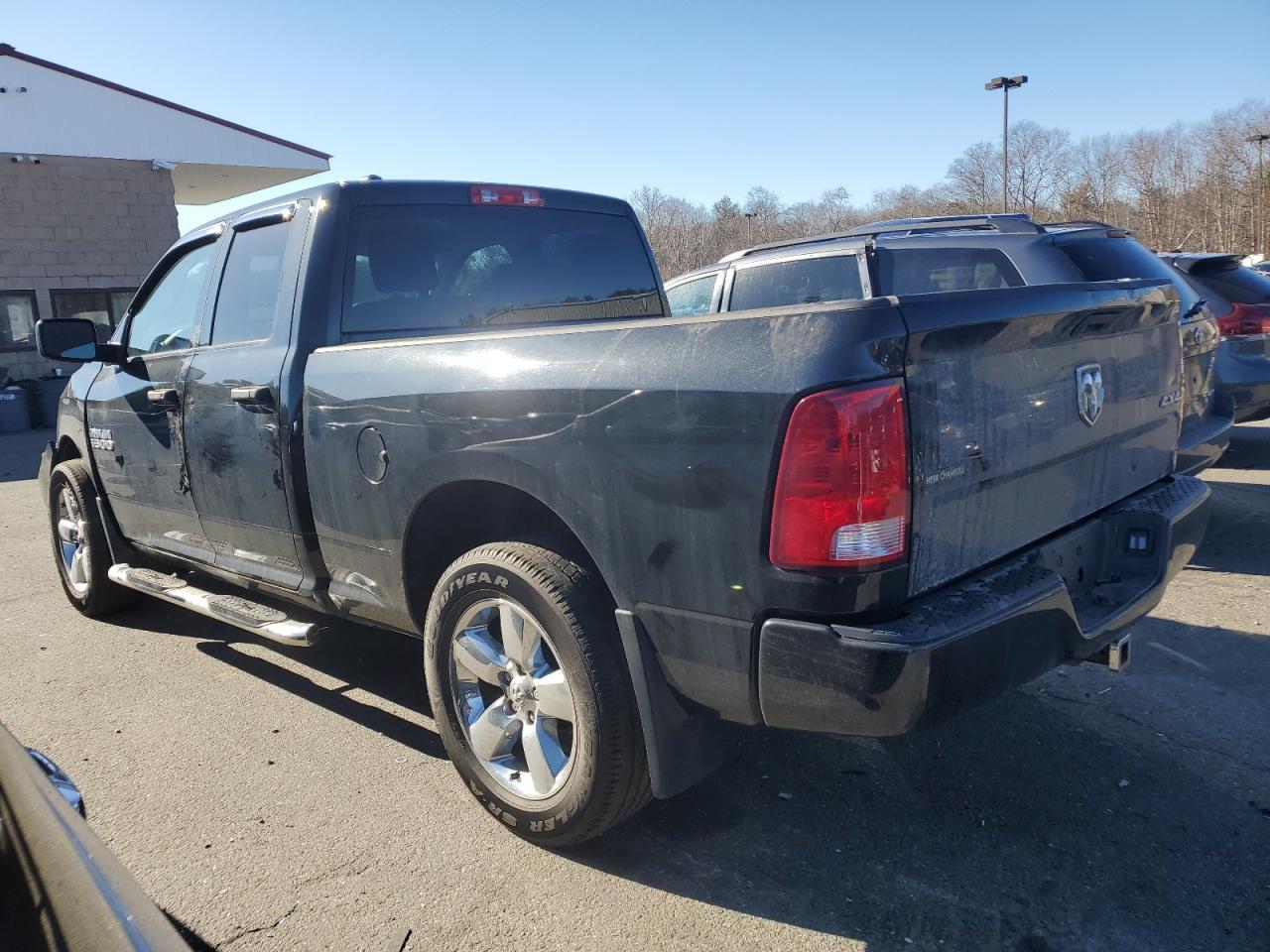 2019 RAM 1500 CLASS - Фото 2