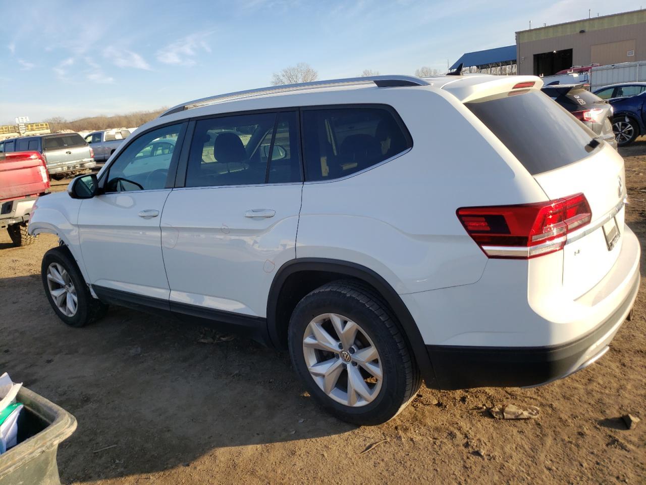 2019 VOLKSWAGEN ATLAS SE - Фото 2