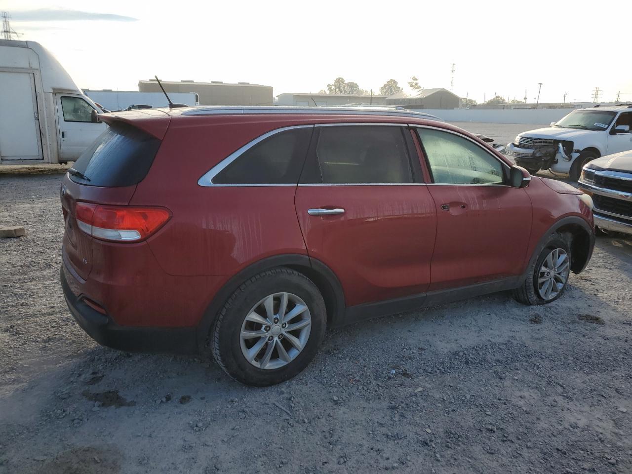 2016 KIA SORENTO LX - Image 3