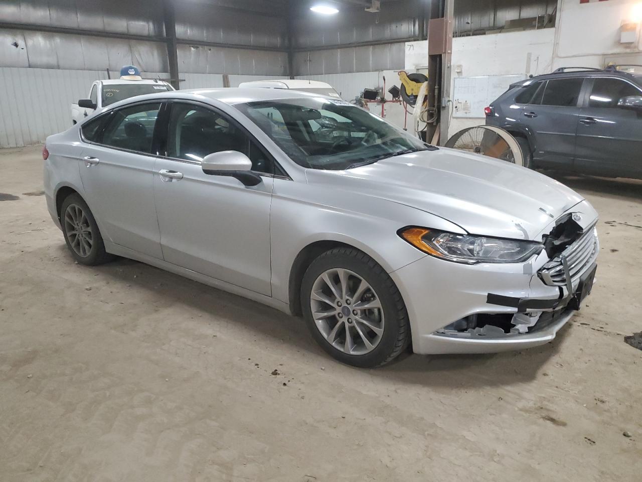 2017 FORD FUSION SE - Фото 4