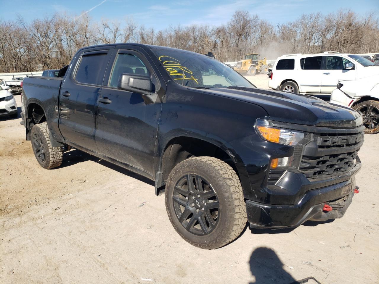 2023 CHEVROLET SILVERADO - Image 4