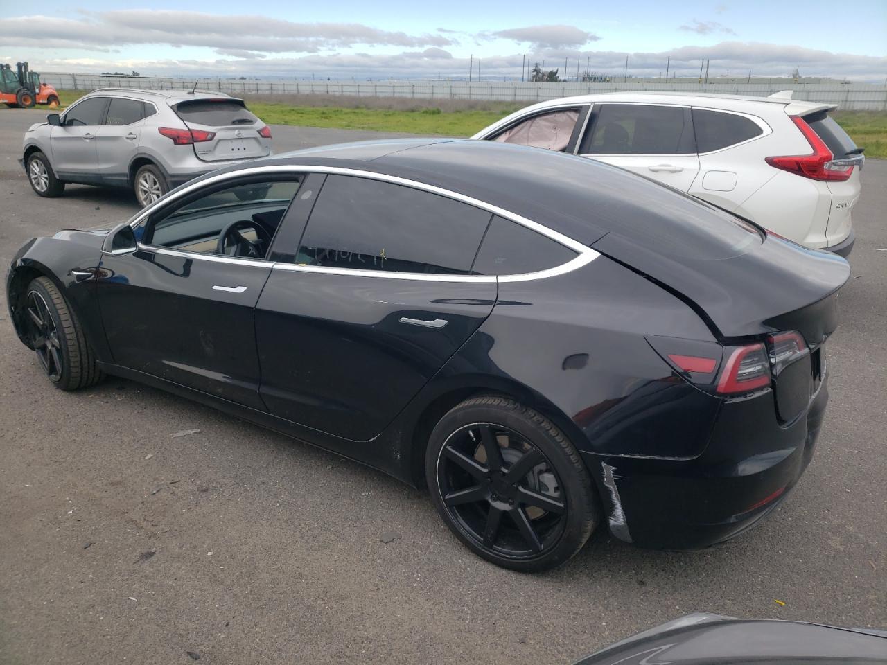 2019 TESLA MODEL 3 - Image 2