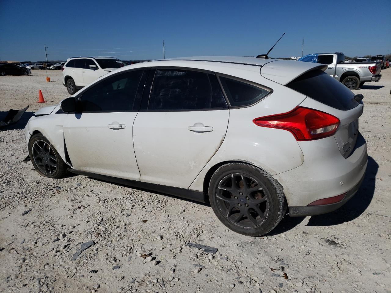 2016 FORD FOCUS SE - Фото 2