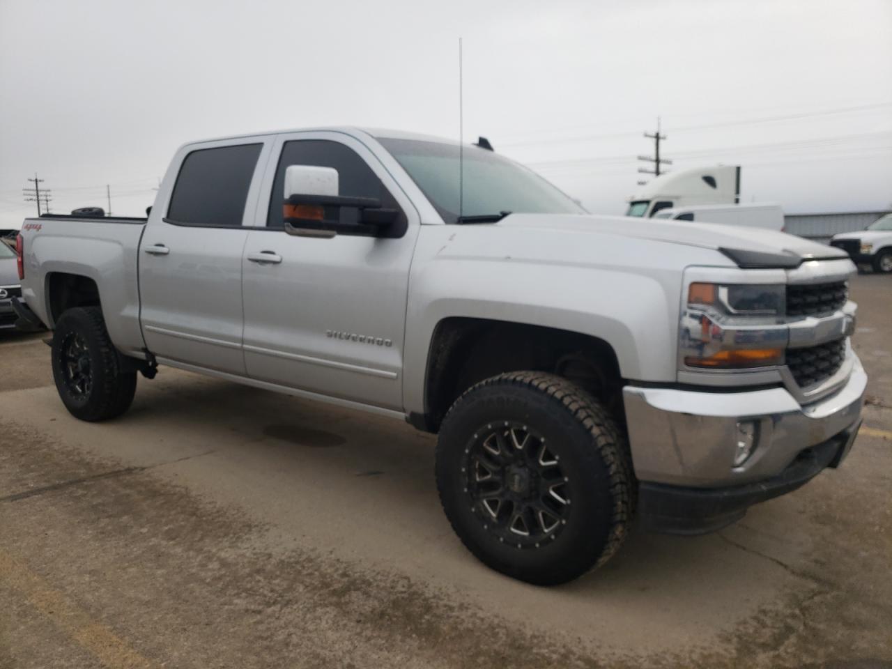 2018 CHEVROLET SILVERADO - Фото 4