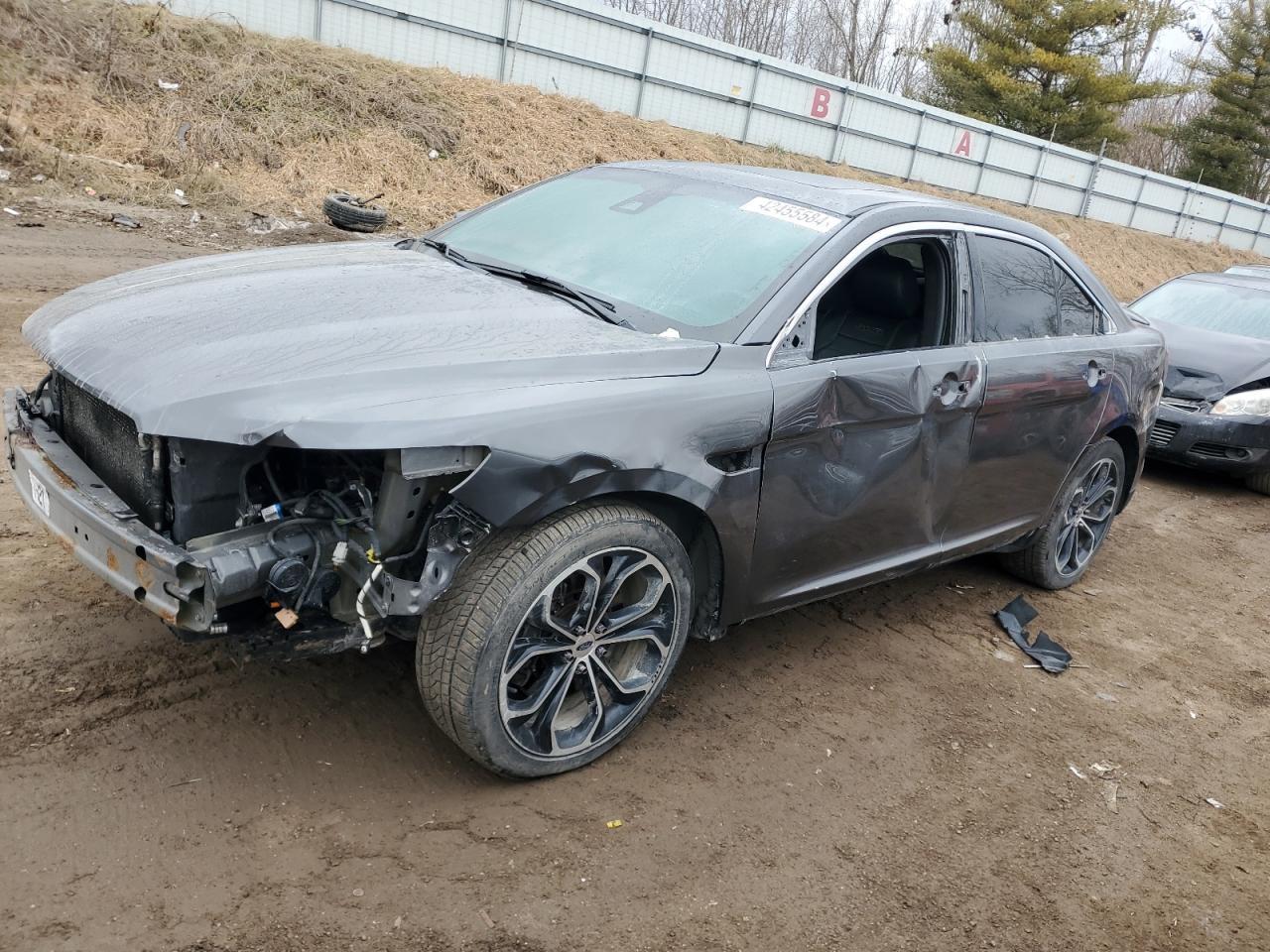 2015 FORD TAURUS SHO car image