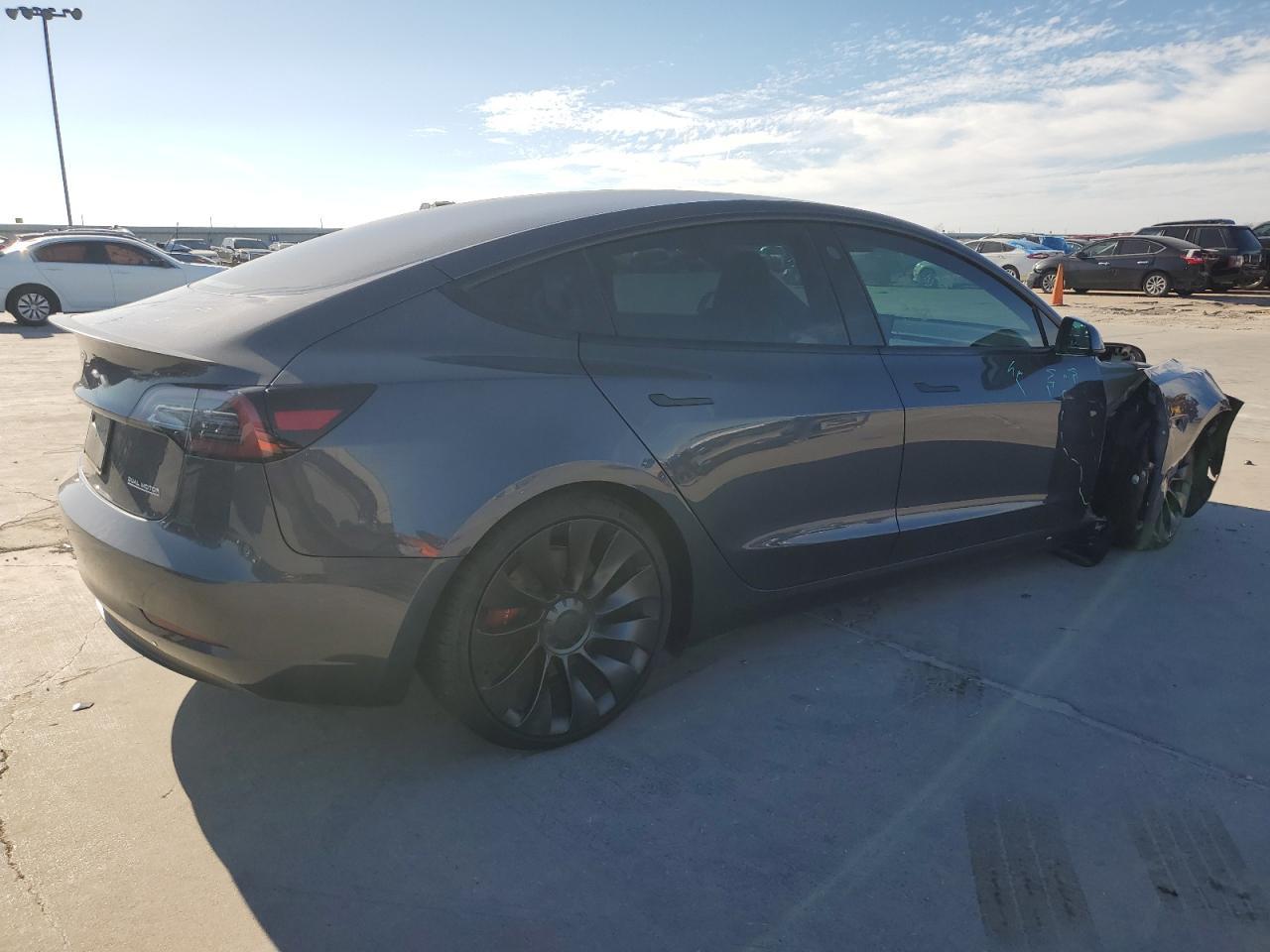2023 TESLA MODEL 3 - Фото 3