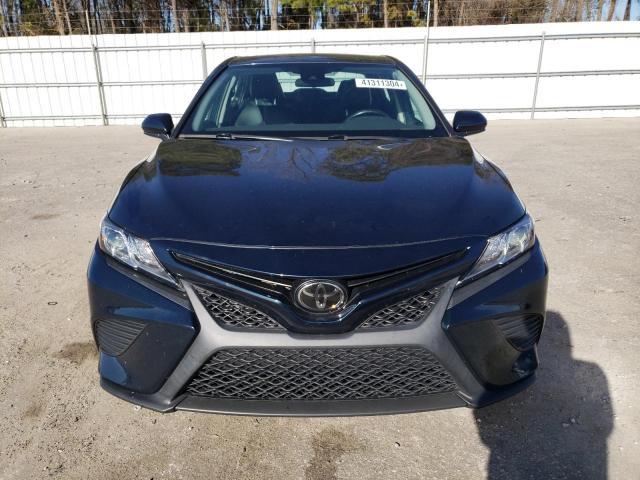 2020 Toyota Camry Se - Фото 5