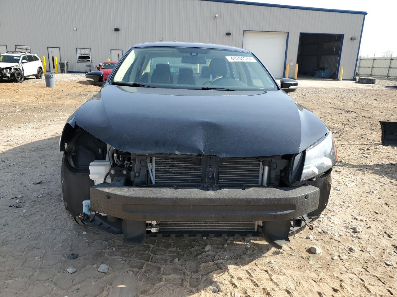 2014 VOLKSWAGEN PASSAT SE - Фото 5