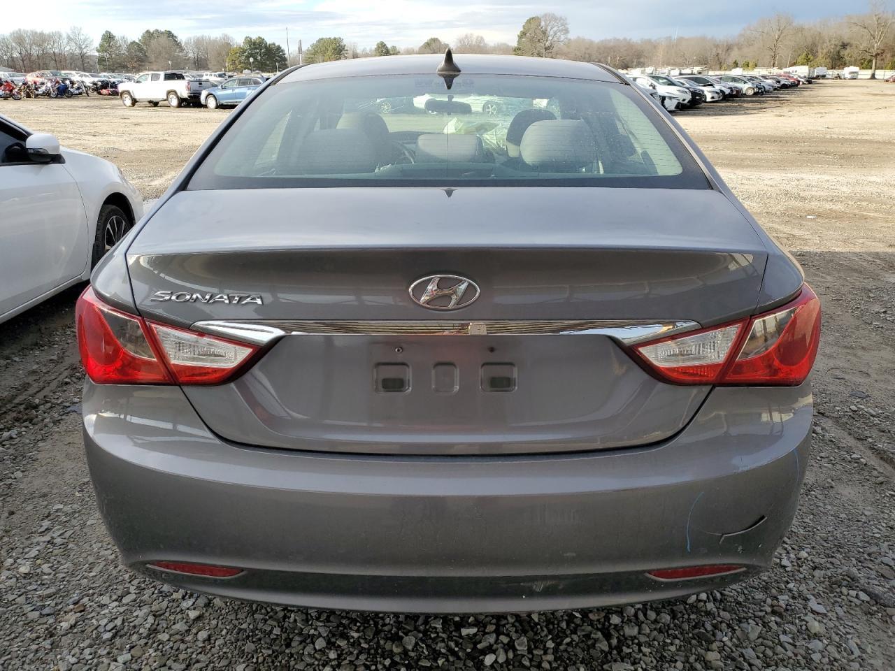 2011 HYUNDAI SONATA GLS - Image 6