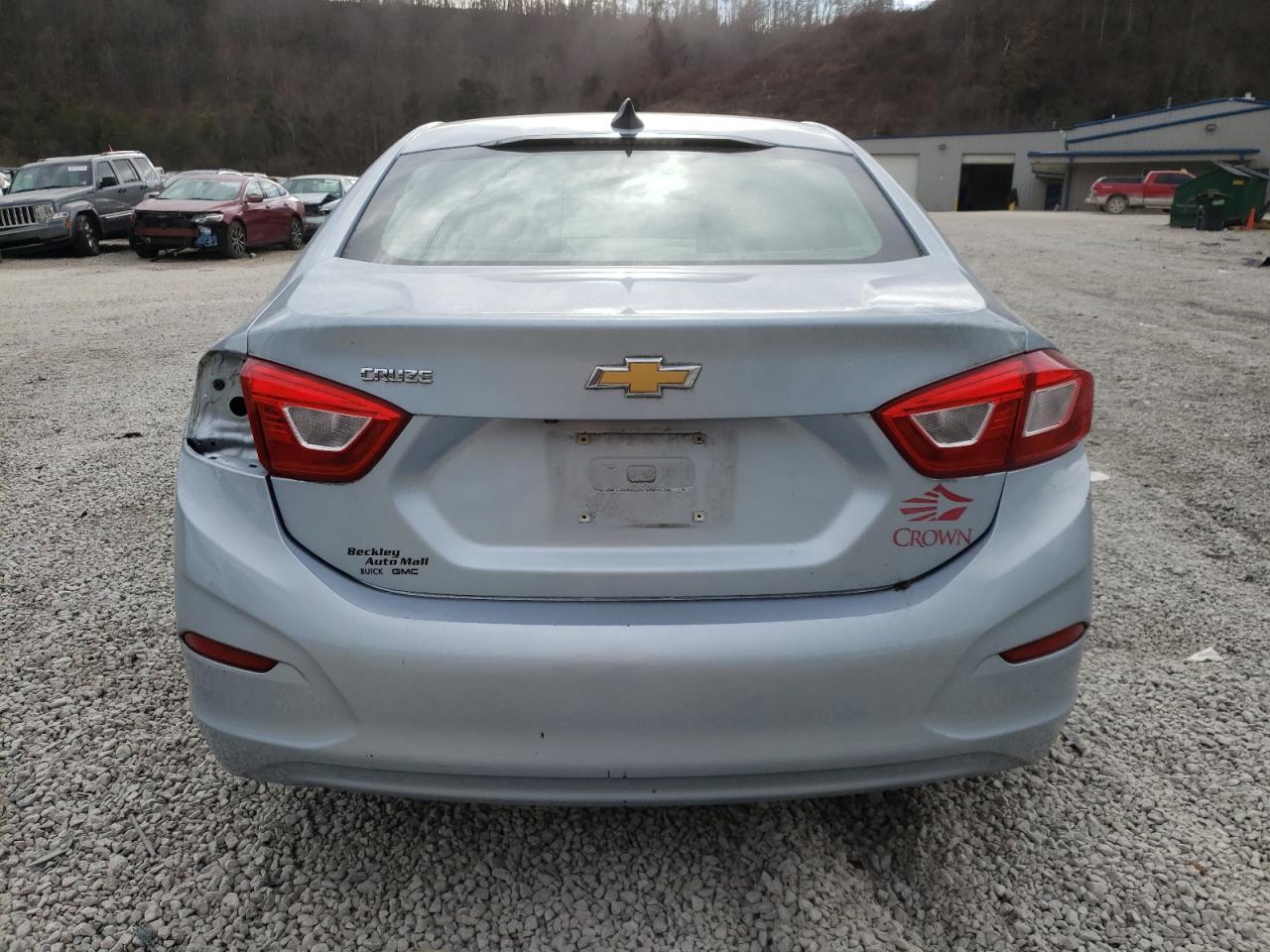 2017 CHEVROLET CRUZE LS - Image 6