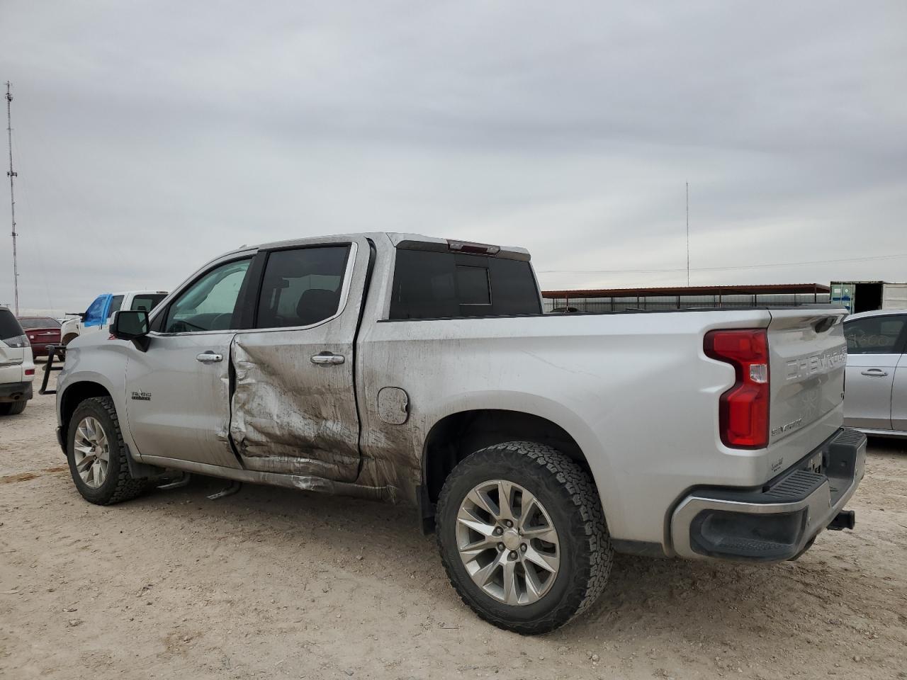 2021 CHEVROLET SILVERADO - Фото 2
