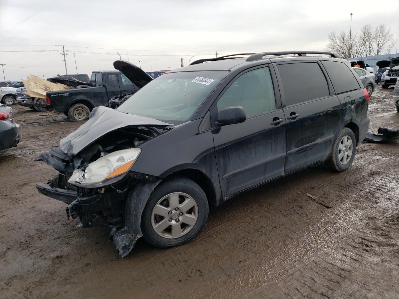 2010 TOYOTA SIENNA CE car image