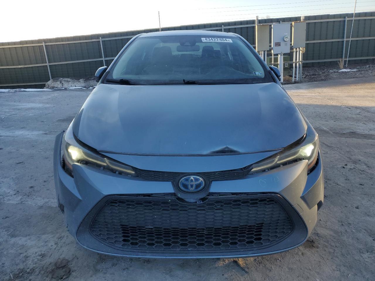2021 TOYOTA COROLLA LE - Фото 5