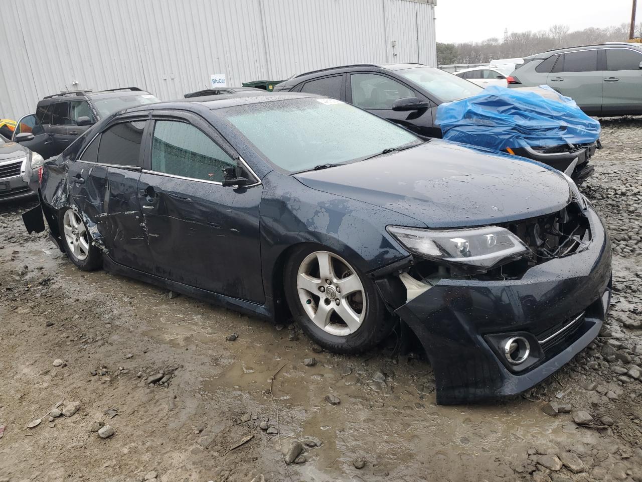 2014 TOYOTA CAMRY L - Image 4