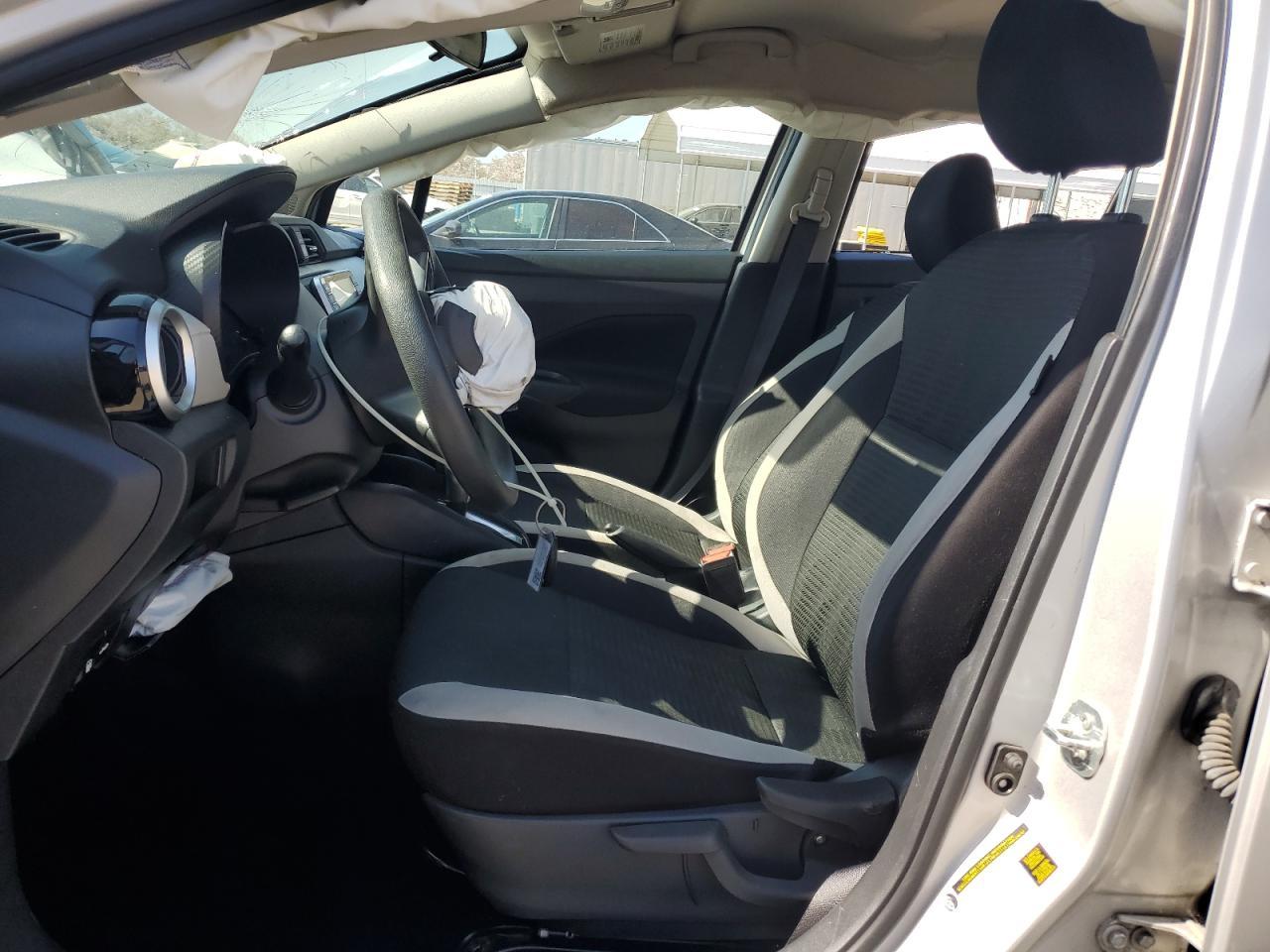 2021 NISSAN VERSA SV - Image 7