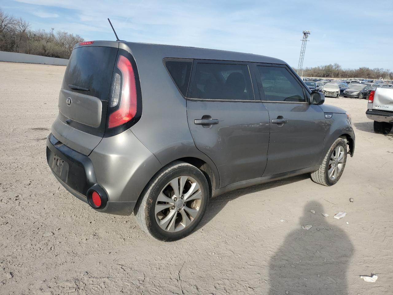 2016 KIA SOUL + - Image 3